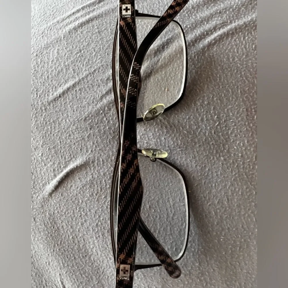 Bethenny glasses sheek green prescription unisex